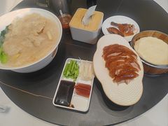 -梅利汴京烤鸭•开封豫菜地标店(东司门店)