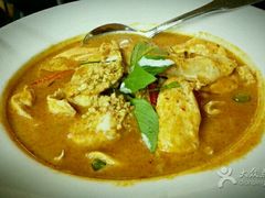 -Thai Pothong Restaurant