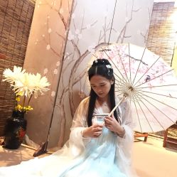 -汉仪华裳汉服馆(打浦桥店)