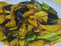地三鲜-三姐妹冷面馆(保卫路店)