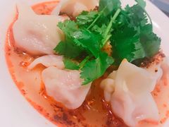 红油抄手-彩蝶谷美食廊·粤式经典南番顺·铁板烧烤泰风味(广州长隆酒店)