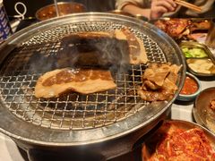 特味肥牛-草家酱蟹炭火烤肉店(珲春南路一店)