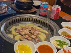 -军硕烤肉·部队火锅(二七万达店)