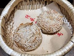 麻酱烧饼-魁盛居百年鲁菜馆(县西巷店)