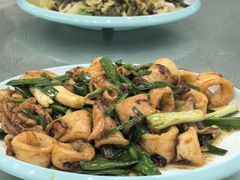 酱爆鱿鱼筒-双月饭店·20年老字号(新村店)