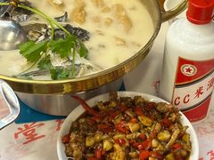 -堂瓦里·33年传统赣菜(第一街区店)