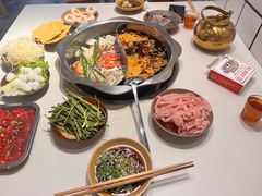 -岗上渣渣老火锅(两路口店)