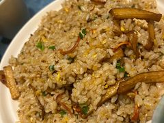 -香巴拉云南餐厅(华莱坞店)