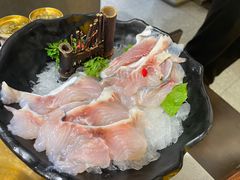 -老房老舍重庆火锅(假日城市店)