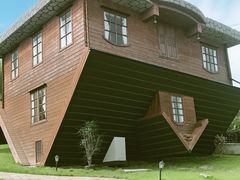 -金山农民画村-枫泾波兰倒置屋