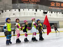 -冠军冰场CHAMPION RINK(环球银泰城店)