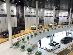 -杭州中沃沃尔沃4S店(滨江区店)