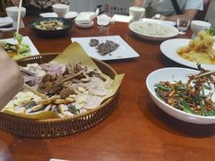 -东方饺子王(重庆路亚泰店)