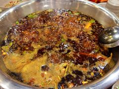 -肖肖酸萝卜鱼火锅(总店)