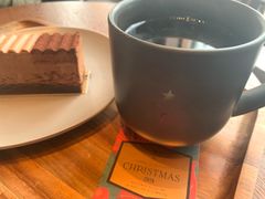 -星巴克臻选(上海虹桥新天地三店)