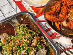 -李双猪·小龙虾·烧烤·羊肉煲(乐山店)