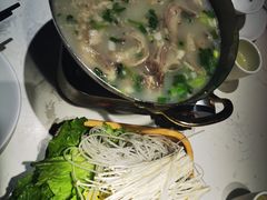 -丁里羊肉小镇(天鹅湖总店)