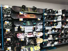 -迪卡侬(西三旗店)