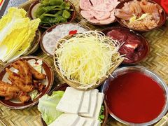 -赵美丽·重庆社区火锅·直营店(火车东站·中豪国际店)