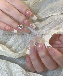 -星辰·新中式美甲美睫工作室