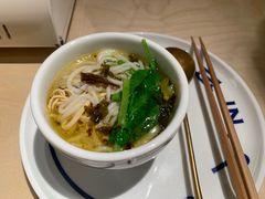 腾冲小锅米线-一坐一忘云南菜(卓悦中心)