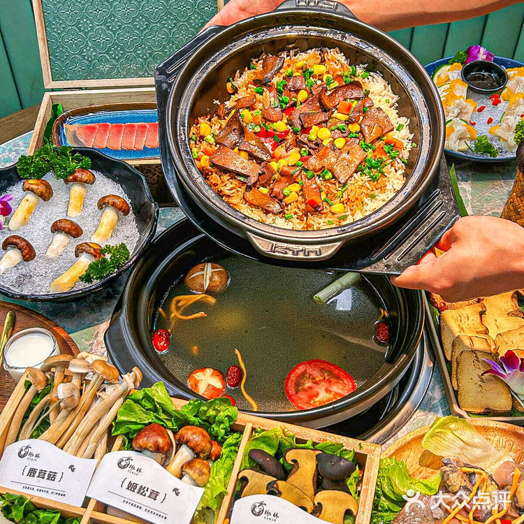 来版纳吃火锅就来这家！
