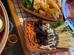 -山悦里 山野·鲜火锅(罗斯福广场店)