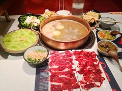 -牛村来人潮汕牛肉火锅(西单店)