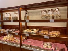 -红宝石·鲜奶小方·海派西点房(浦三店)