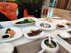 -鸿星花园酒家(银亿家园店)