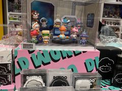 -泡泡玛特POPMART(万达店)
