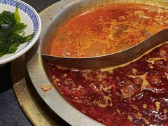 -沸炉重庆老火锅(军事博物馆店)