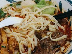 金牌麻辣牛肉面-康师傅私房牛肉面(北京南站店)