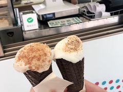 麻酱糖饼口味冰淇淋-喜茶(北京三里屯太古里店)