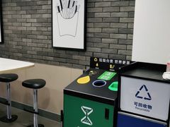 -麦当劳(中唱大厦店)