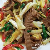 鱼是真的新鲜，肉质超级嫩，但是味道好淡啊，且没有刮鱼鳞