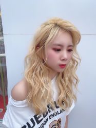 -银星女王公园发型艺术沙龙