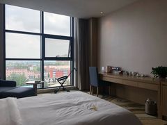 -兴芮温泉度假区