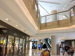 -香港ELEMENTS圆方