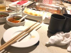 -海底捞火锅鲜切牛肉主题店(长寿路店)