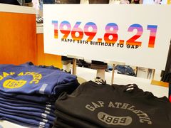 -GAP(厦门加州商业广场店)