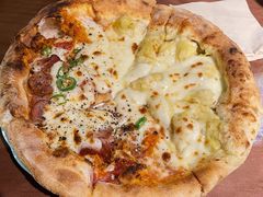 狂野拼榴莲披萨-盘炉forenza·云贵川融合小食堂 ( 钟楼中柳巷店)