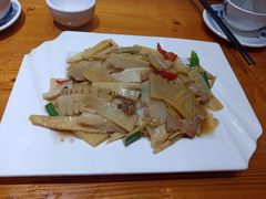高山笋炒鲜肉-下梅人家土菜馆(历史文化餐厅度假区店)