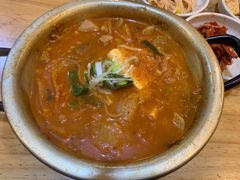 猪颈肉泡菜汤-金北顺大锅家(신사본점)