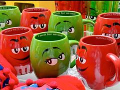 -m豆巧克力世界(上海世茂广场店)