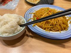 -宏状元现熬粥·京味菜(黄寺大街店)