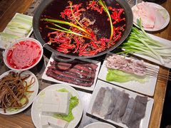 -六公里老火锅(总店)