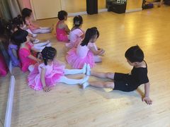 -雅米拉艺术中心(少儿舞蹈培训)