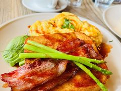 -Common Table · Brunch & Coffee