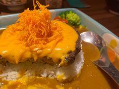 熔岩牛肉汉堡咖喱饭-隐月· 㐂和食屋(芝罘万达公馆店)